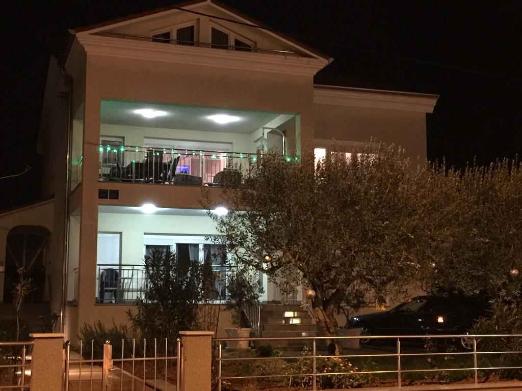 Lili Apartmán *