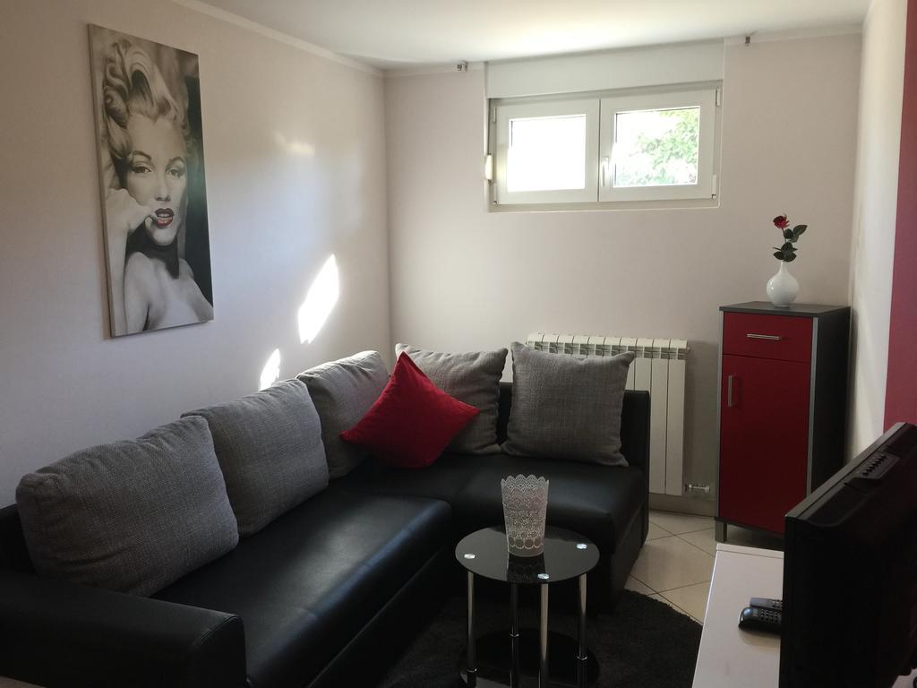 Lili Apartmán *