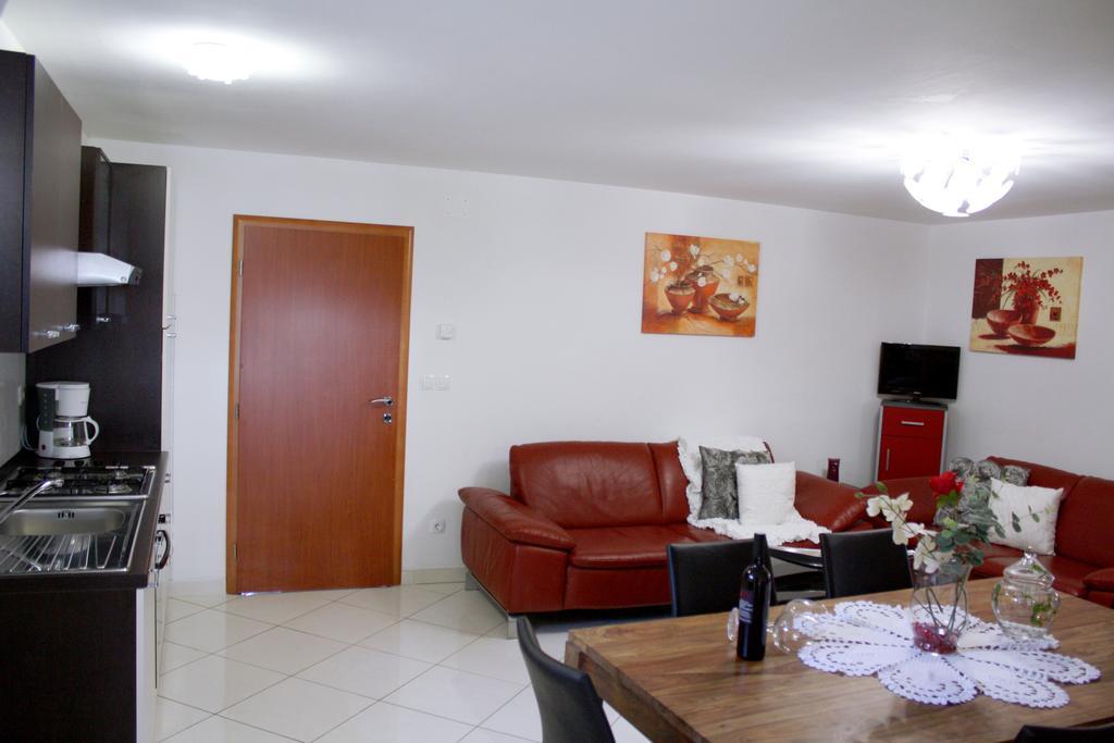 Lili Apartment *