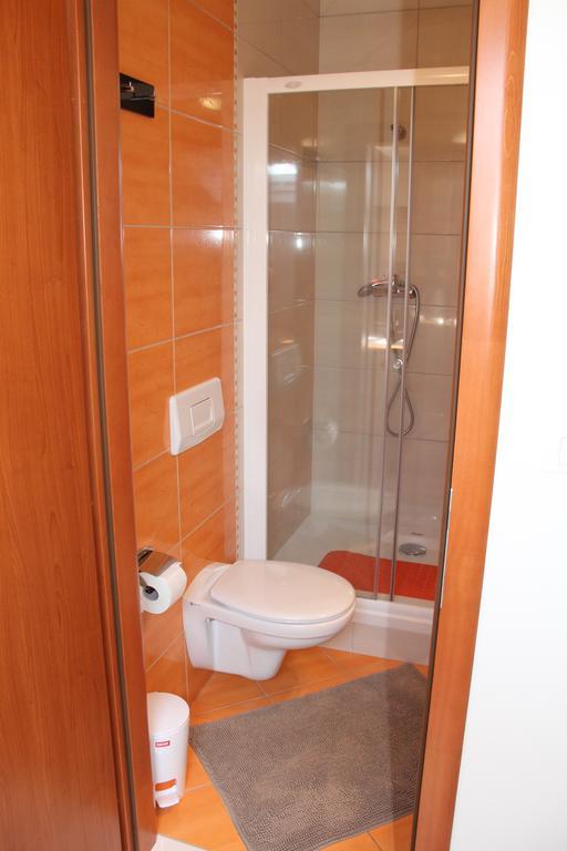Lili Apartman
